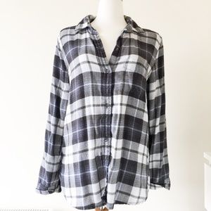 AEO Ahh-amazingly soft flannel in size M